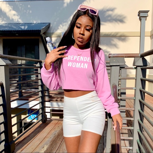 Cropped long sleeve pink top from Fashionnova ✨ - Picture 8 of 8